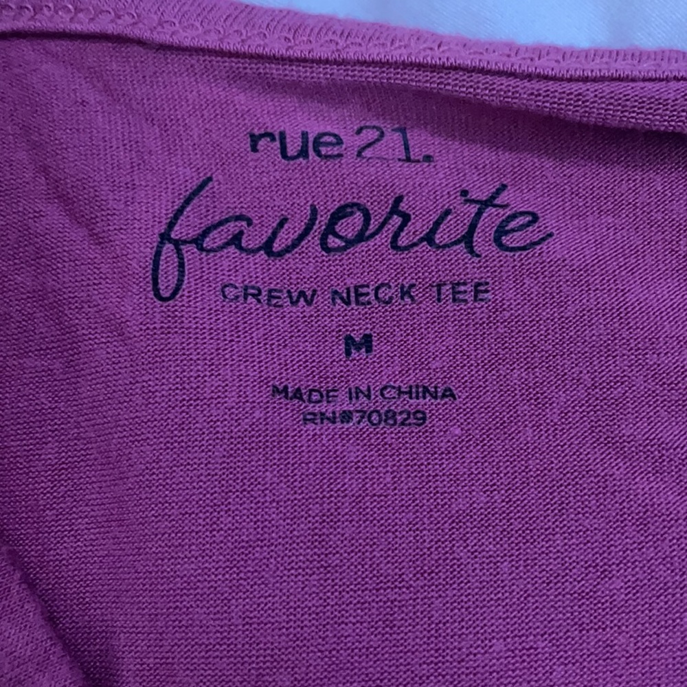 shirt - Picture 2 of 3
